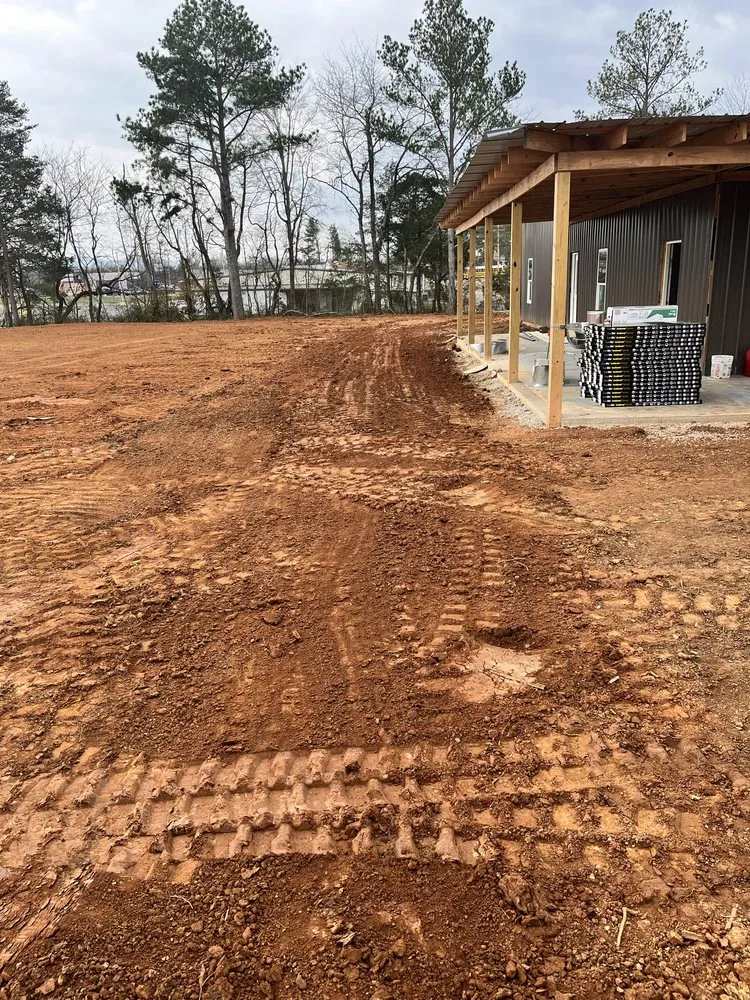 Custom lawn mowing service experts serving Pikeville, TN - Taylor Excavation & Landscaping