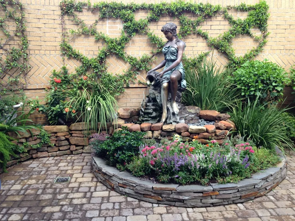 Expert garden landscaping experts serving Houston, TX - Taylor Landscape & Gardens