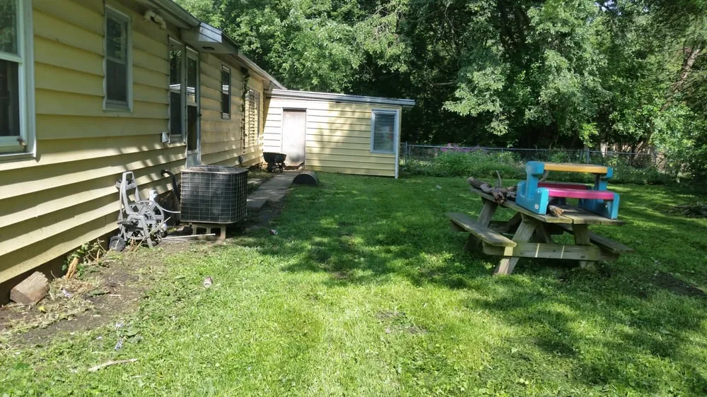 Expert garden landscaping experts serving East Peoria, IL - Taylor Landscaping