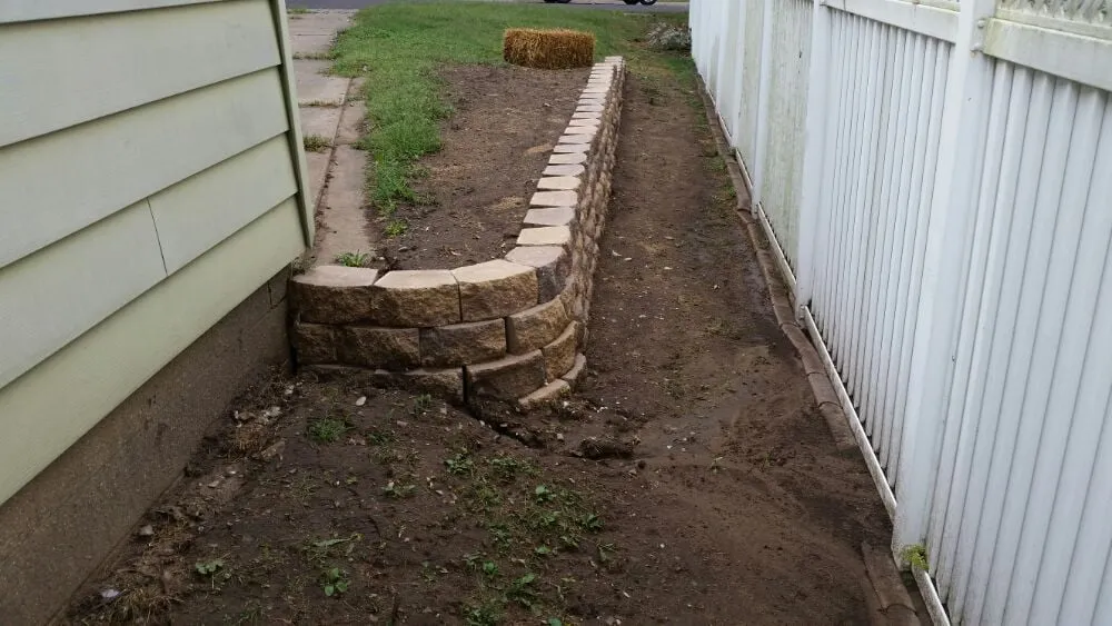 Local landscape design experts serving East Peoria, IL - Taylor Landscaping