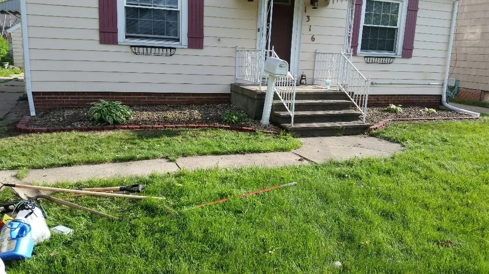 Reliable lawn care service in East Peoria, IL by Taylor Landscaping