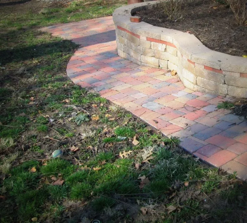Expert outdoor landscaping experts serving Shawnee, KS - Taylor Lawn & Landscaping