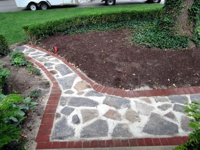 Trusted yard maintenance in Shawnee, KS by Taylor Lawn & Landscaping