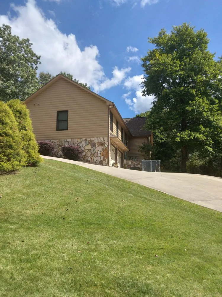 Trusted garden landscaping in Jasper, GA by Taylor Lawn Care