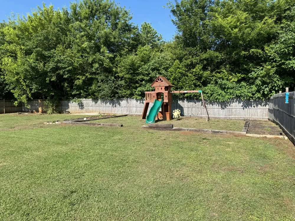 Top-rated lawn care service for homes across Northport, AL - Taylor Lawn Care