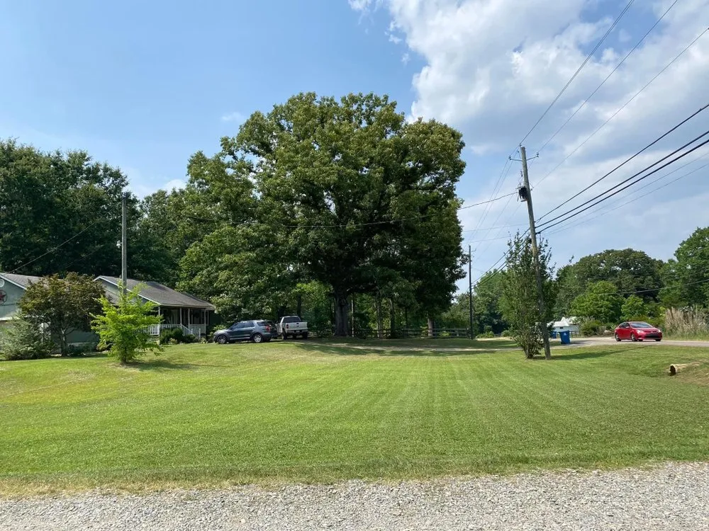 Custom landscape design experts serving Oxford, AL - Taylor Lawn Care