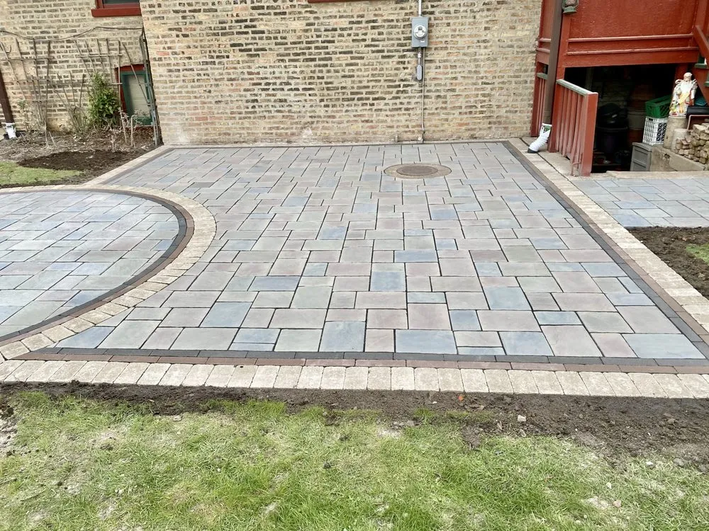 Expert landscaping services for homes in Chicago, IL by Taylor Made Landscape Design