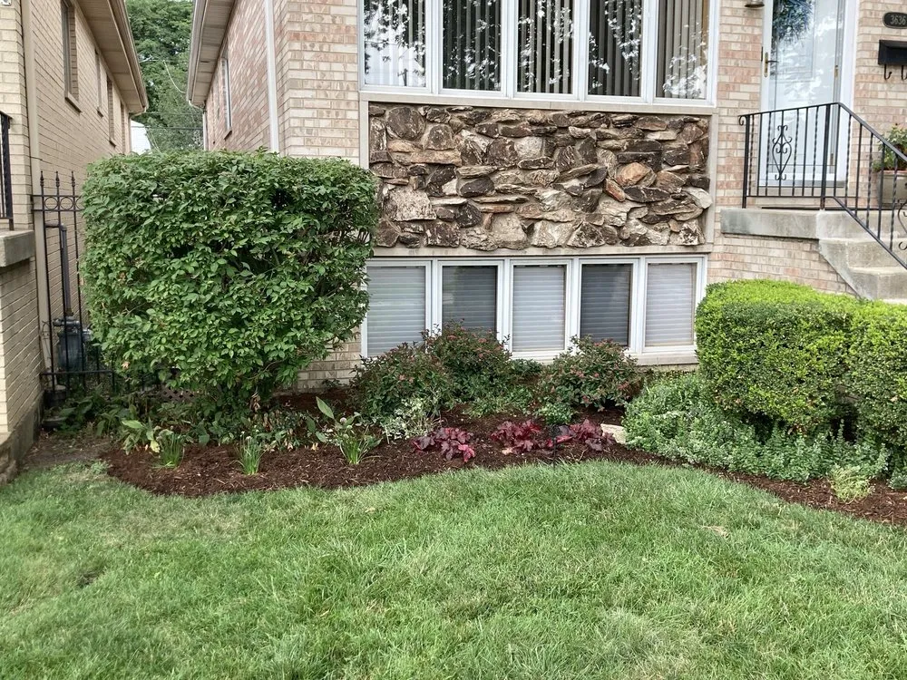 Affordable lawn mowing service experts serving Chicago, IL - Taylor Made Landscape Design