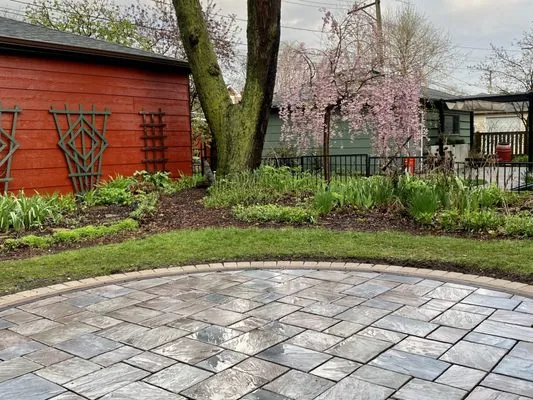 Taylor Made Landscape Design Logo