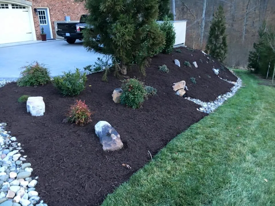 Reliable lawn care service experts serving Glen Allen, VA - Taylor-Made Landscaping