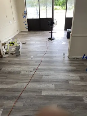 Taylor Made Landscaping Logo