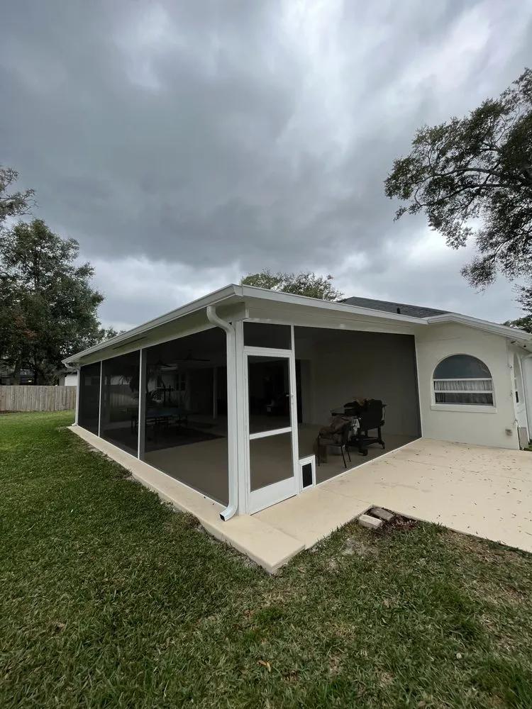 Top-rated residential landscaping in Sebring, FL - Taylor Screening