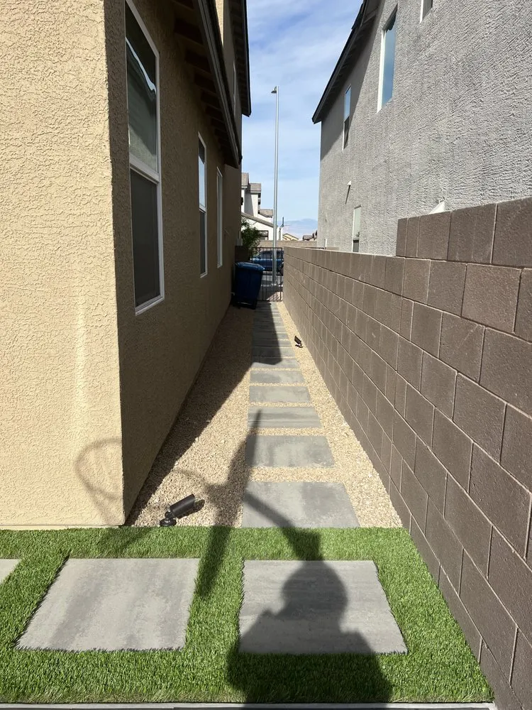 Professional lawn mowing service experts serving Las Vegas, NV - Taylormade Landscapes