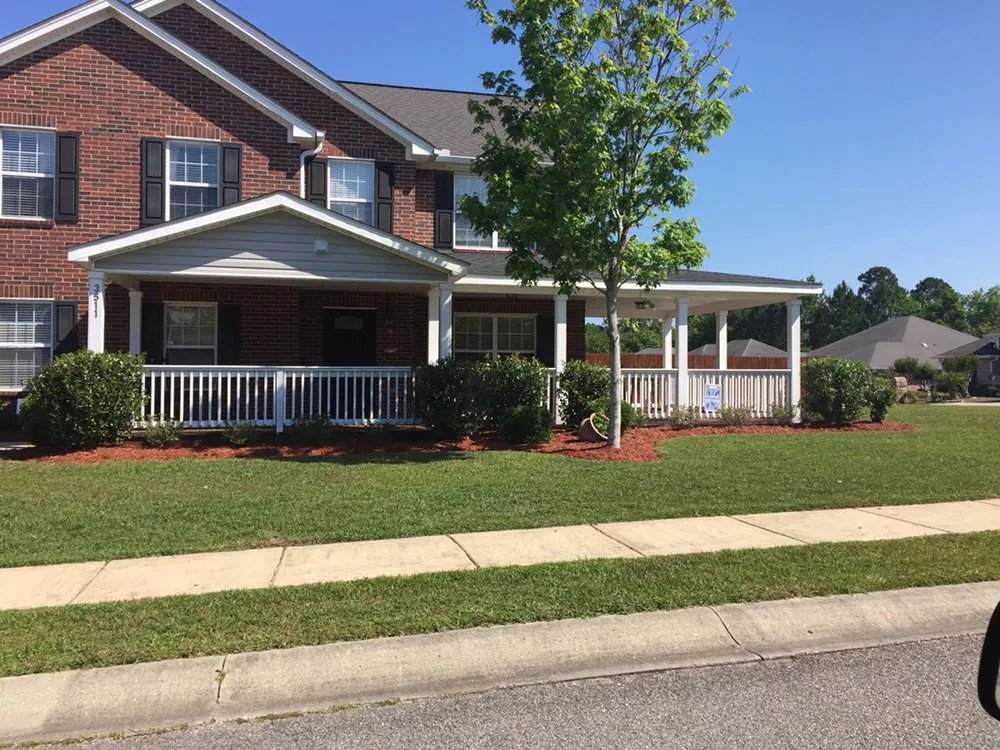 Affordable yard cleanup service for beautiful yards in Biloxi, MS by Taylor’s Greenscape