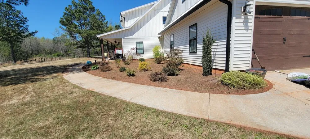 Local lawn mowing service experts serving Greer, SC - Taylors Landscape & Lawn Care