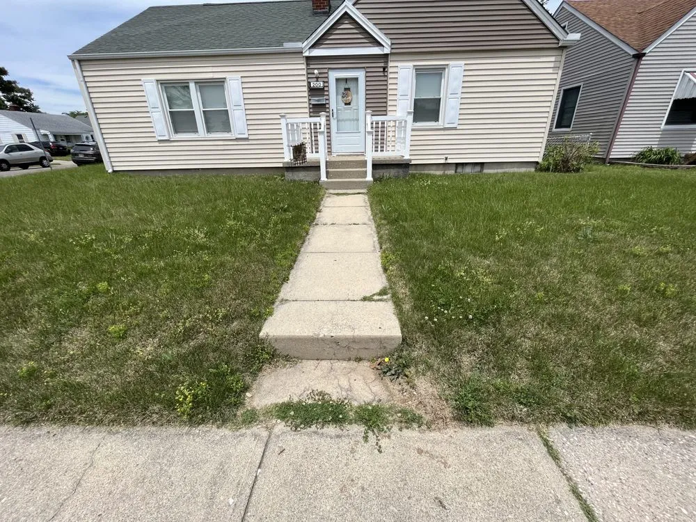 Custom landscape design for year-round maintenance across Hamilton, OH - Taylors landscaping