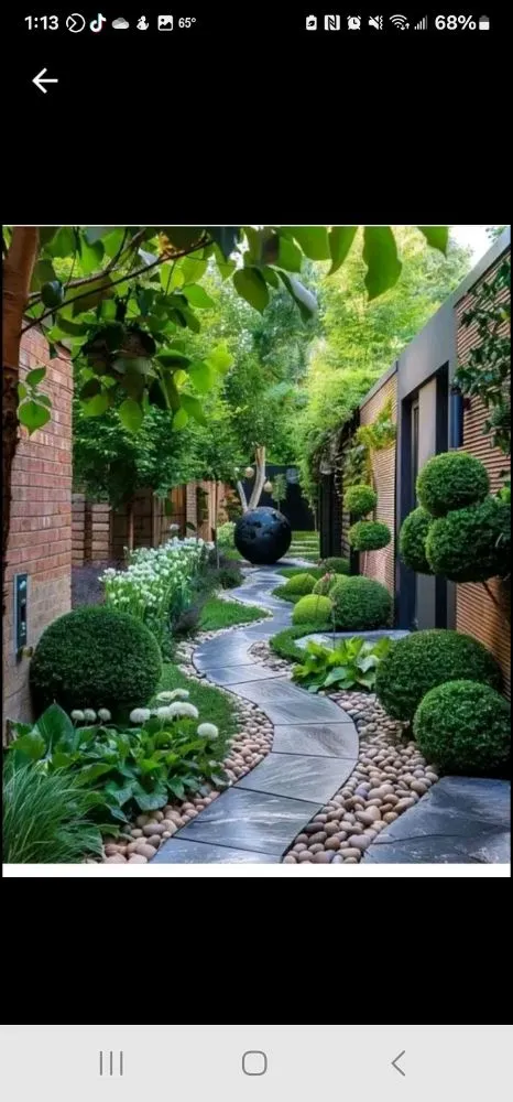 Custom yard cleanup service with custom design in Jonesboro, AR by Taylor's Lawn Care