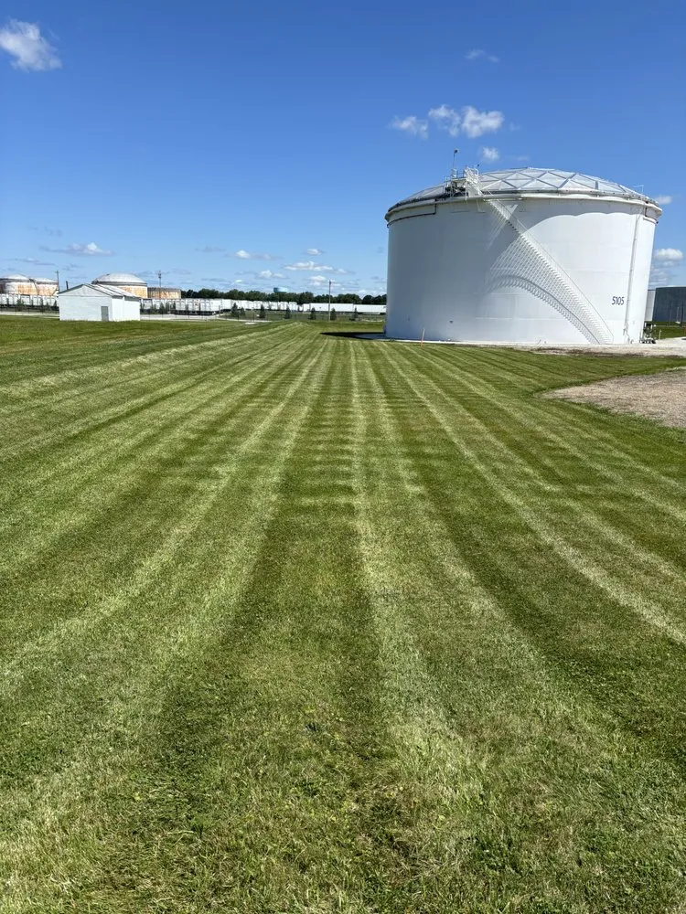 Trusted garden landscaping for year-round maintenance in Danville, IN by Taylor’s Lawn Maintenance