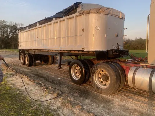 Taylor’s Pressure Washing & Landscaping Logo