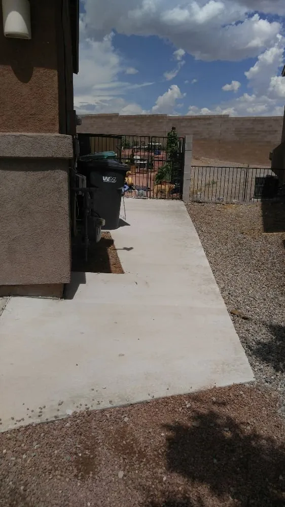 Professional yard cleanup service in Albuquerque, NM by Tazz Landscape and Trash Removal