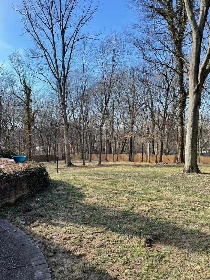 Affordable lawn mowing service for beautiful yards across Evansville, IN - TB ENTERPRISE