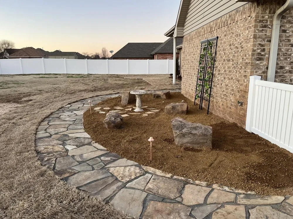 Trusted yard maintenance for beautiful yards in Midwest City, OK by T&B Landscapes