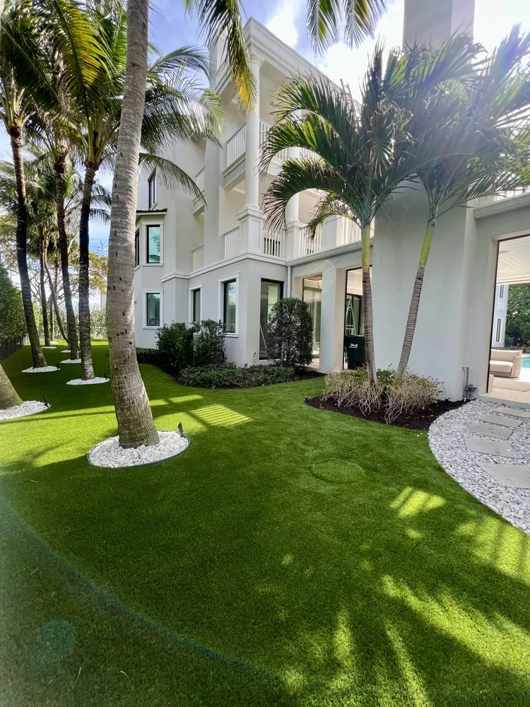 Professional residential landscaping in Pompano Beach, FL - T&C Landscapes