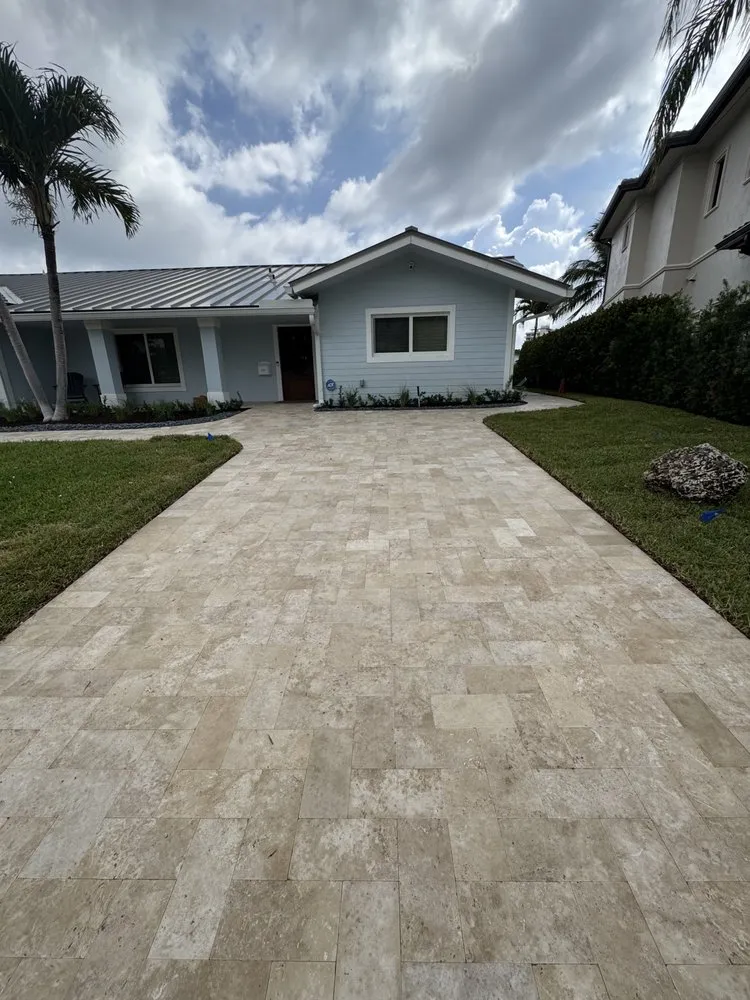 Reliable yard cleanup service in Pompano Beach, FL by T&C Landscapes
