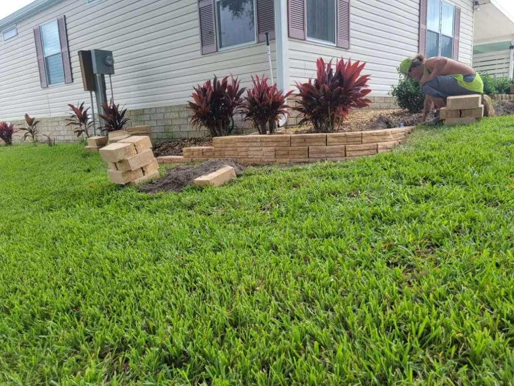 Custom yard cleanup service for outdoor upgrades across Umatilla, FL - T&C Landscaping