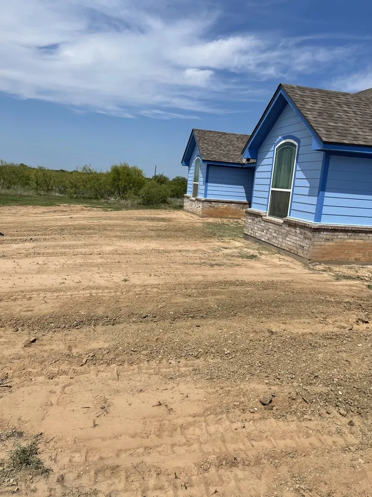 Trusted lawn care service with custom design in Hubbard, TX by T&C Lawns and Landscaping