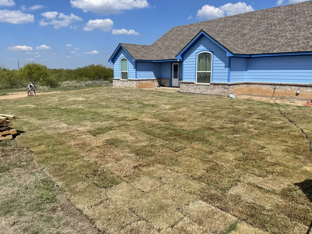 Professional garden landscaping in Hubbard, TX - T&C Lawns and Landscaping