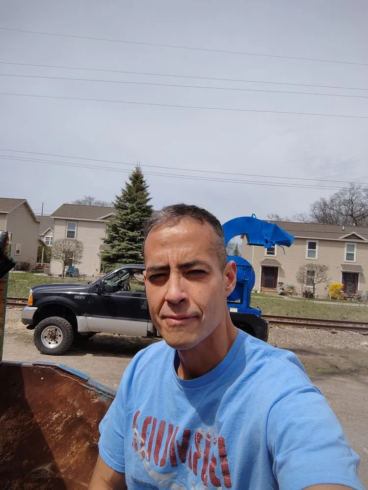 Custom yard cleanup service for beautiful yards across Traverse City, MI - TC Leaf Lifters