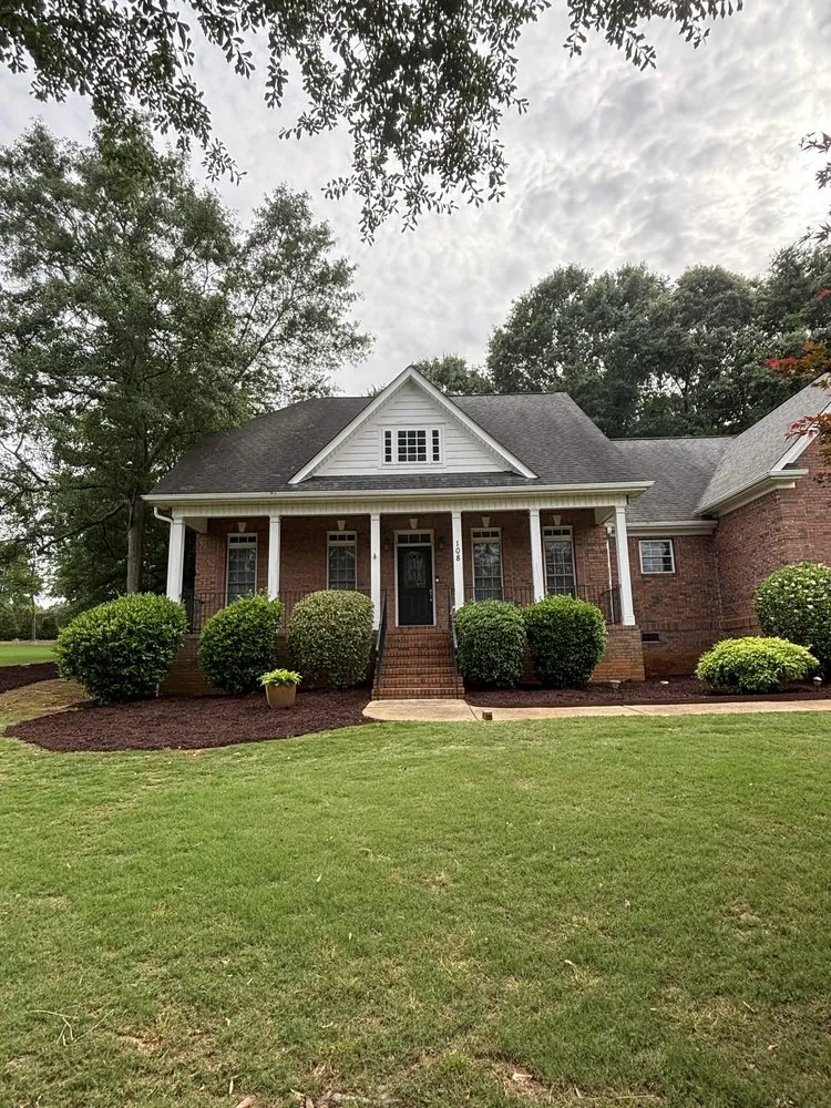 Local lawn care service experts serving Greer, SC - TC Mulching