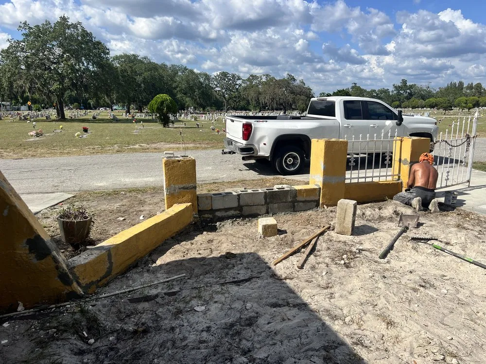 Professional lawn mowing service experts serving Thonotosassa, FL - TCC Enterprise