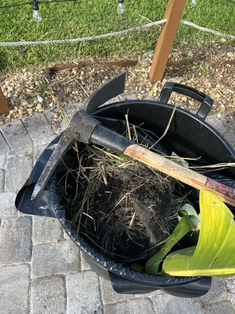 Custom garden landscaping in West Palm Beach, FL - TD Custom junk removal Services