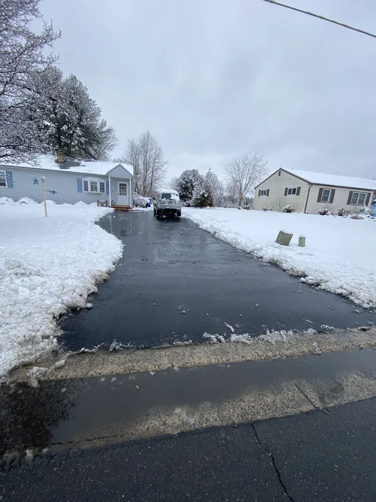 Expert outdoor landscaping for residential properties in Dover, DE by T&D Lawn & Home Maintenance