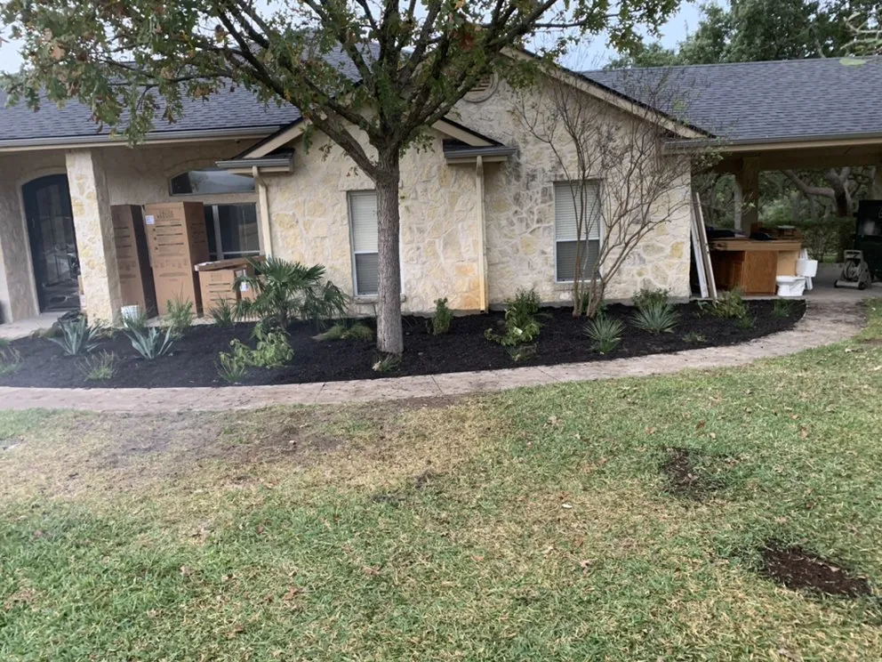 Top-rated lawn care service experts serving Helotes, TX - TD Lawn Services