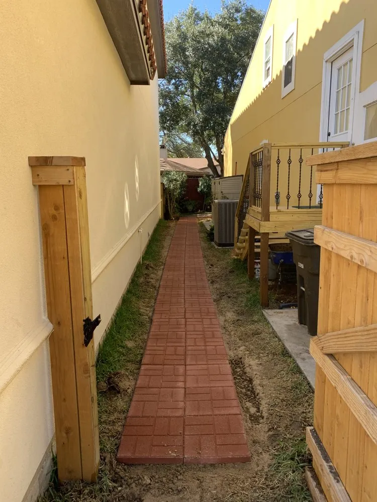 Reliable lawn mowing service experts serving Helotes, TX - TD Lawn Services