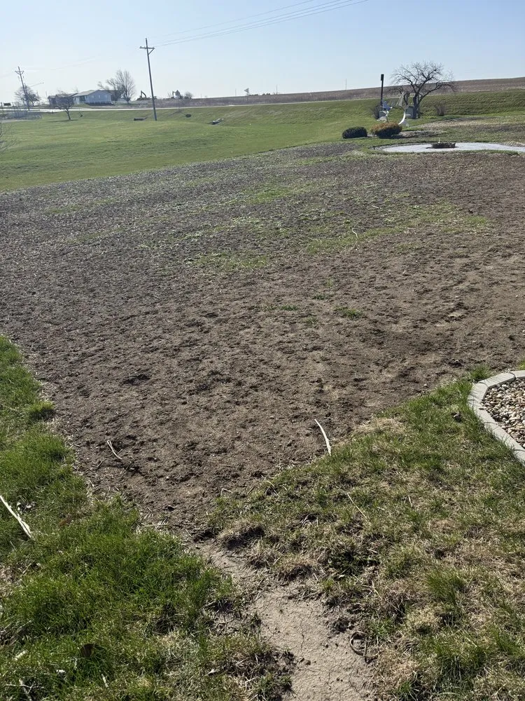 Reliable garden landscaping in Marion, IA by T&D Lawncare