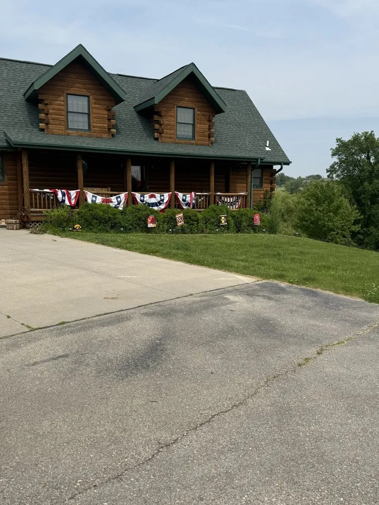 Local garden landscaping in Marion, IA by T&D Lawncare