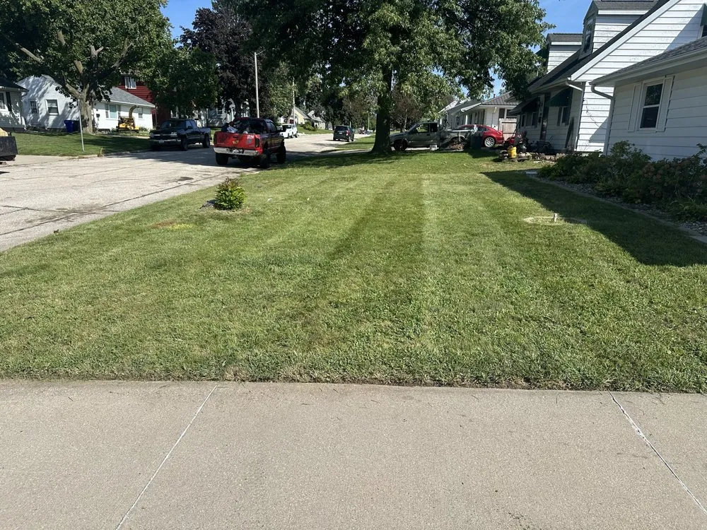 Trusted outdoor landscaping for homes in Marion, IA by T&D Lawncare
