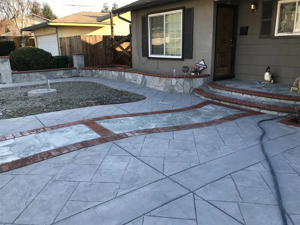 Professional lawn mowing service in San Lorenzo, CA by TDT Landscaping