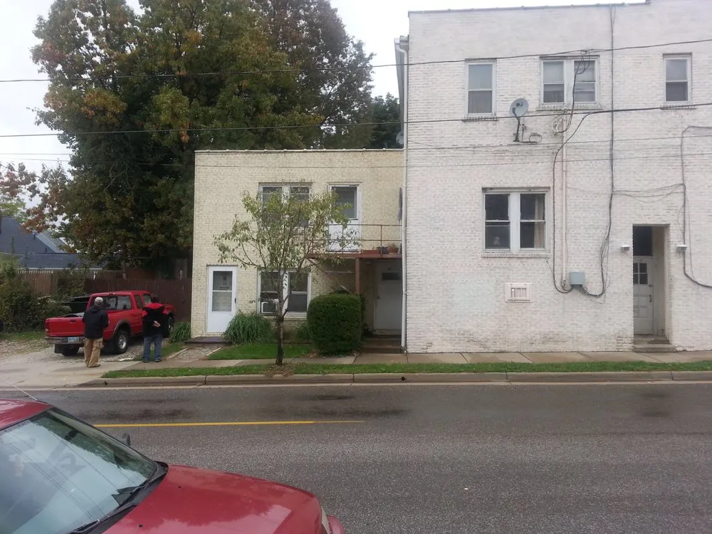 Local yard cleanup service in Akron, OH by TDT Properties