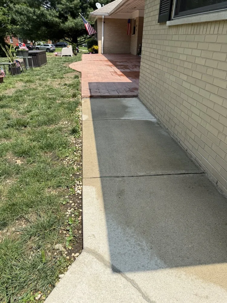 Expert lawn mowing service experts serving Park Hills, KY - Tdw Outdoor Services