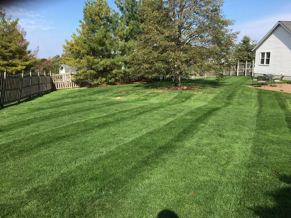 Affordable lawn mowing service in Mentor, OH - Teachout Landscaping