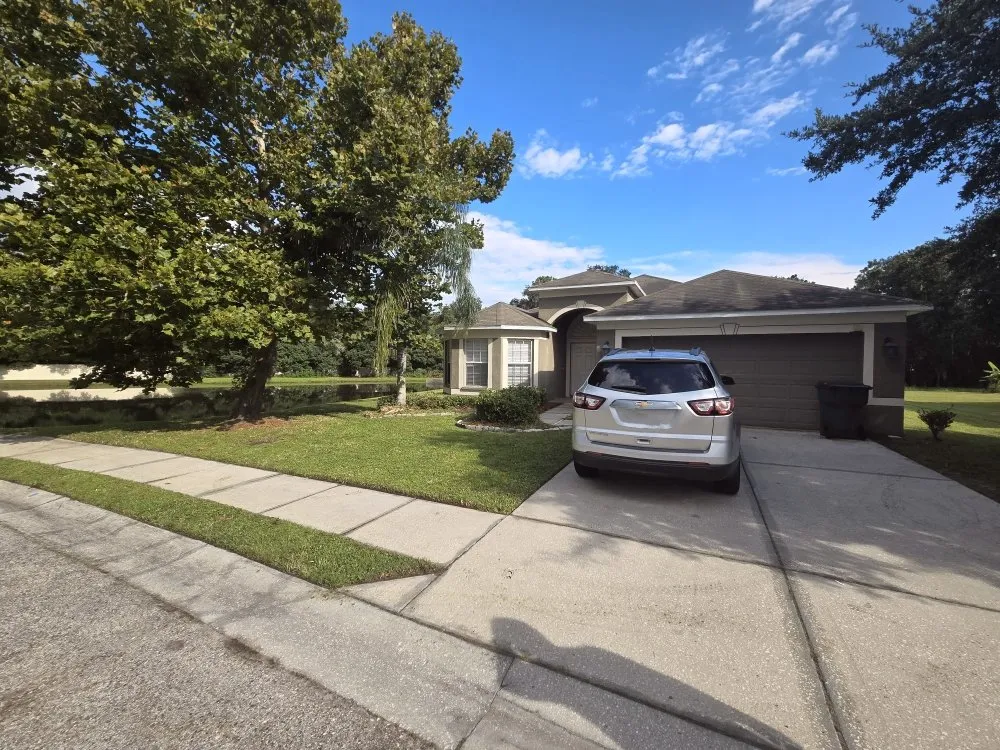 Custom landscaping services near you in Lakeland, FL by Teague’s Lawn Care