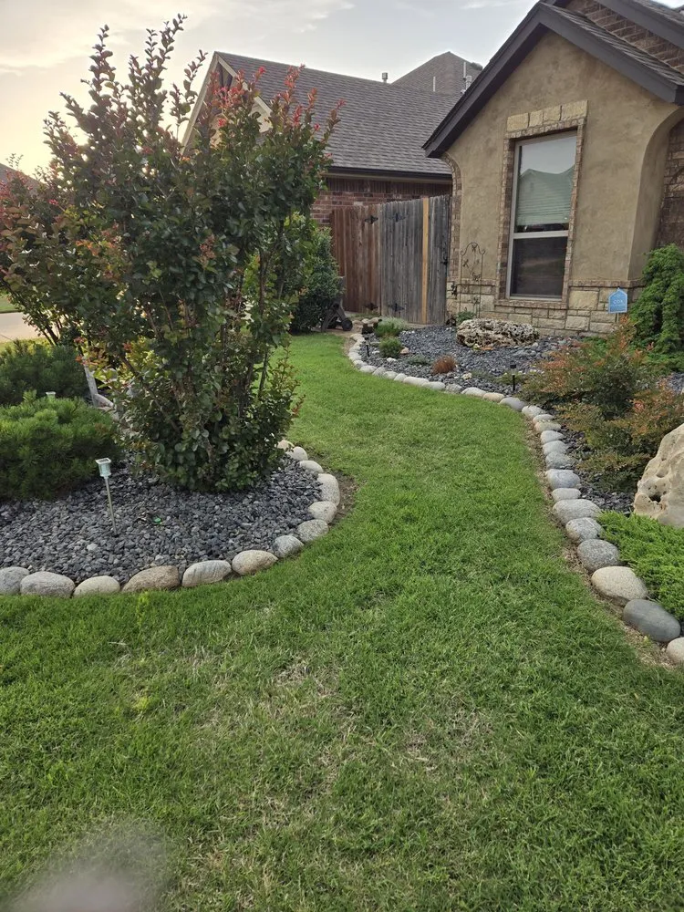 Reliable yard maintenance for year-round maintenance in Yukon, OK by Teague's Lawn Care