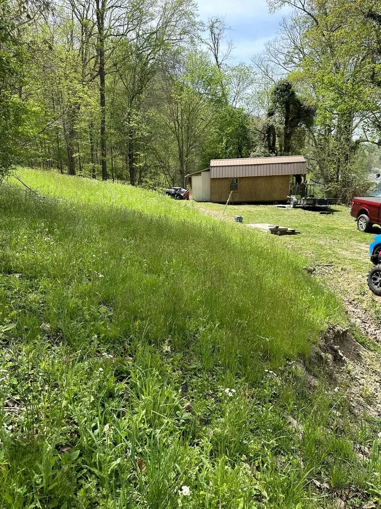 Professional garden landscaping in Jenkins, KY - Team 316 Lawn Care