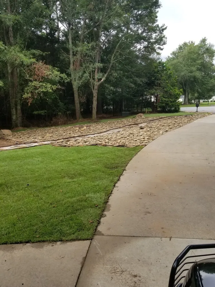 Affordable landscape installation in Townville, SC by Team Blackwell