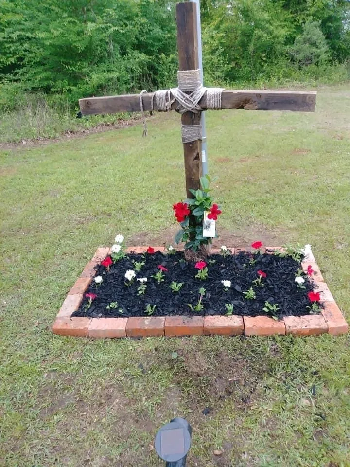 Trusted outdoor landscaping in Stonewall, LA by Team Jesus Lawn Care